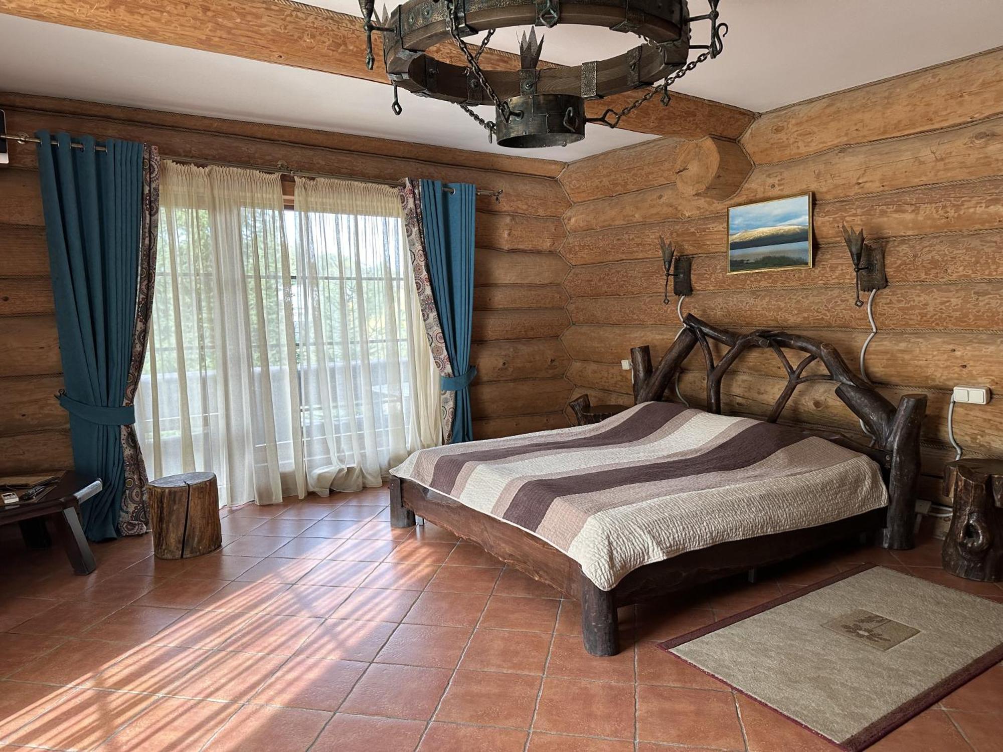 Фільварок Кмитів Hotel Velyki Kosharishcha Buitenkant foto