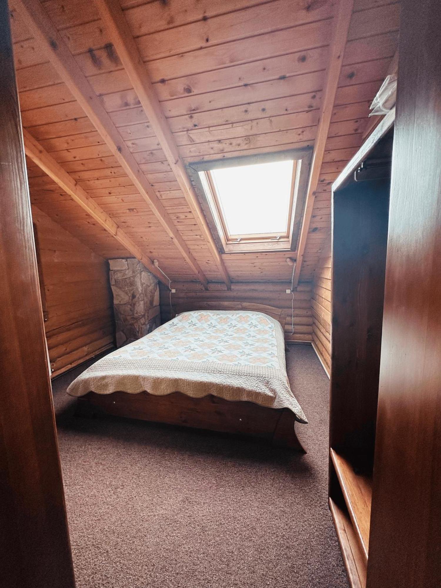 Фільварок Кмитів Hotel Velyki Kosharishcha Buitenkant foto