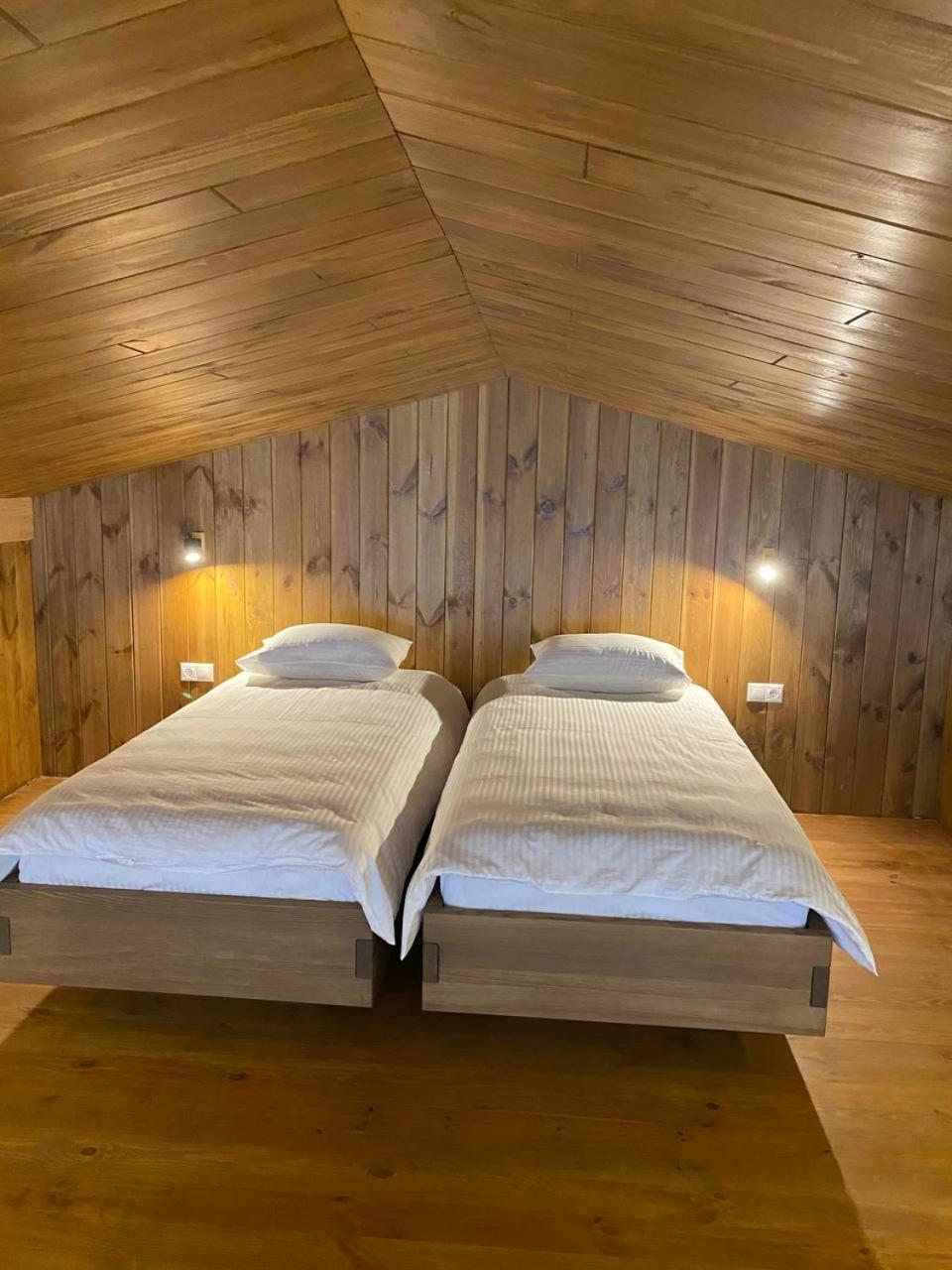 Фільварок Кмитів Hotel Velyki Kosharishcha Buitenkant foto