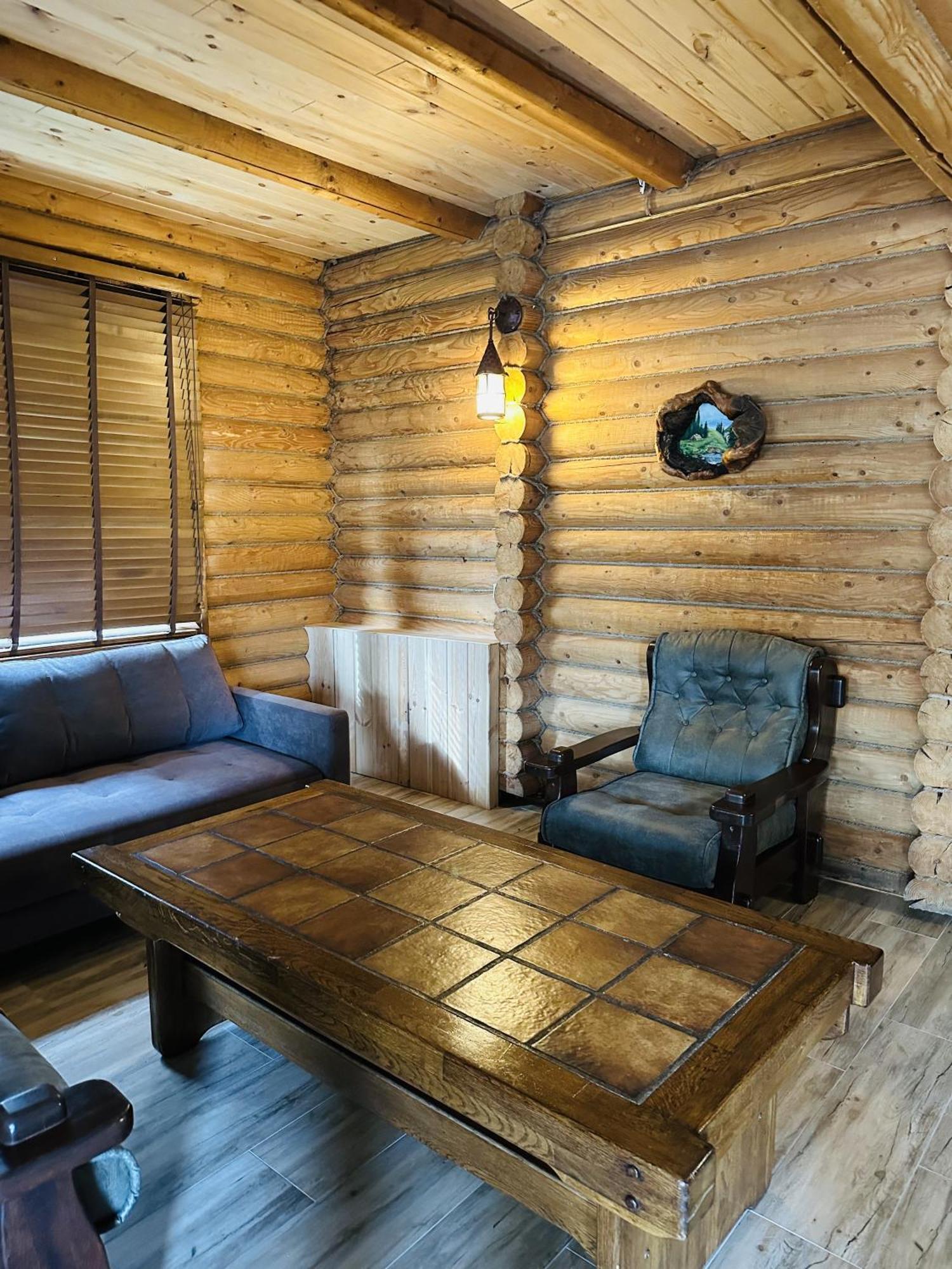 Фільварок Кмитів Hotel Velyki Kosharishcha Buitenkant foto